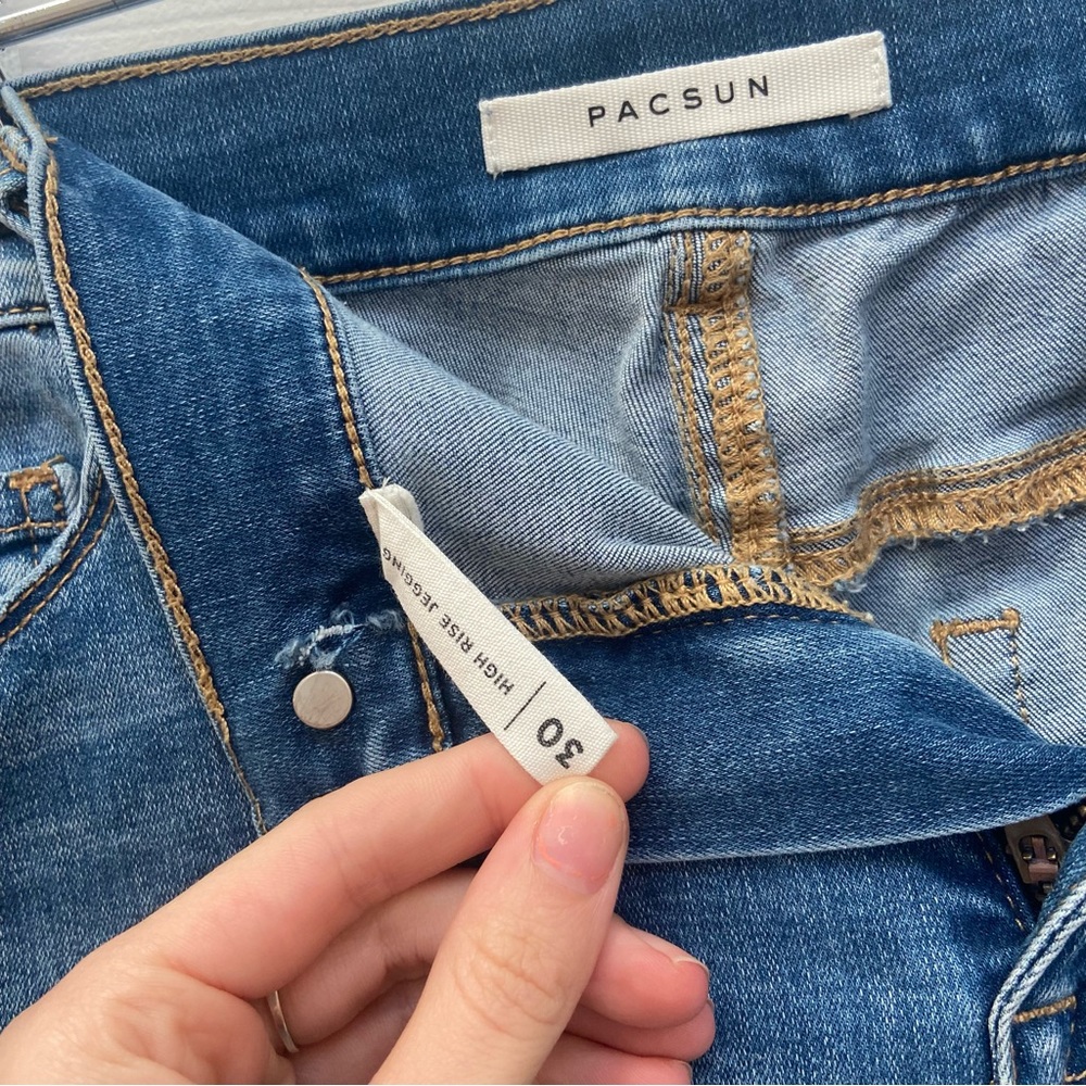 Pacsun Distressed Jeans - Picture 2 of 7